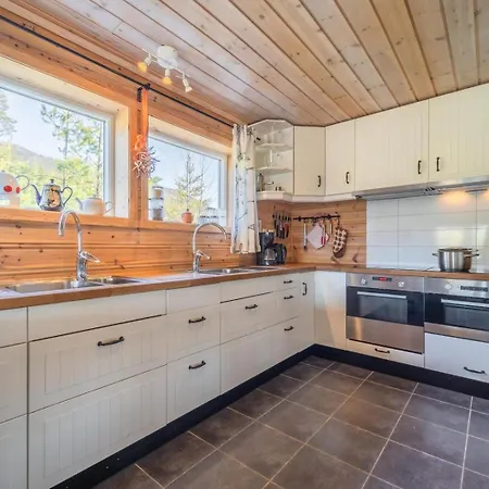 Lakehouse - 14p - With Sauna & By The Water Holiday home Vradal