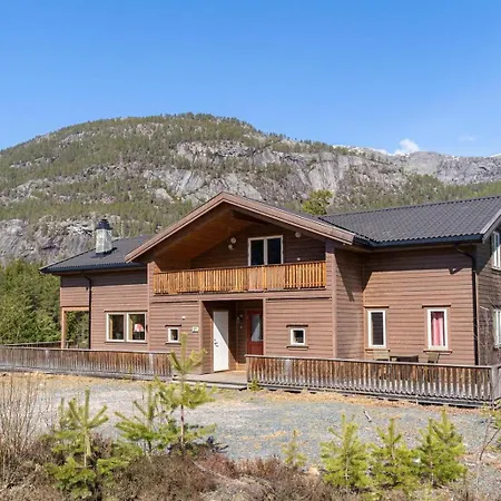 بيت للعطل Lakehouse - 14p - With Sauna & By The Water *