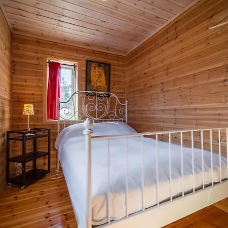 Feriehus Lakehouse - 14p - With Sauna & By The Water *