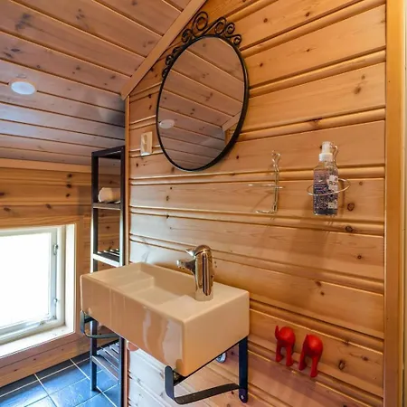 Feriehus Lakehouse - 14p - With Sauna & By The Water