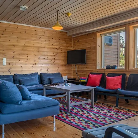 Feriehus Lakehouse - 14p - With Sauna & By The Water